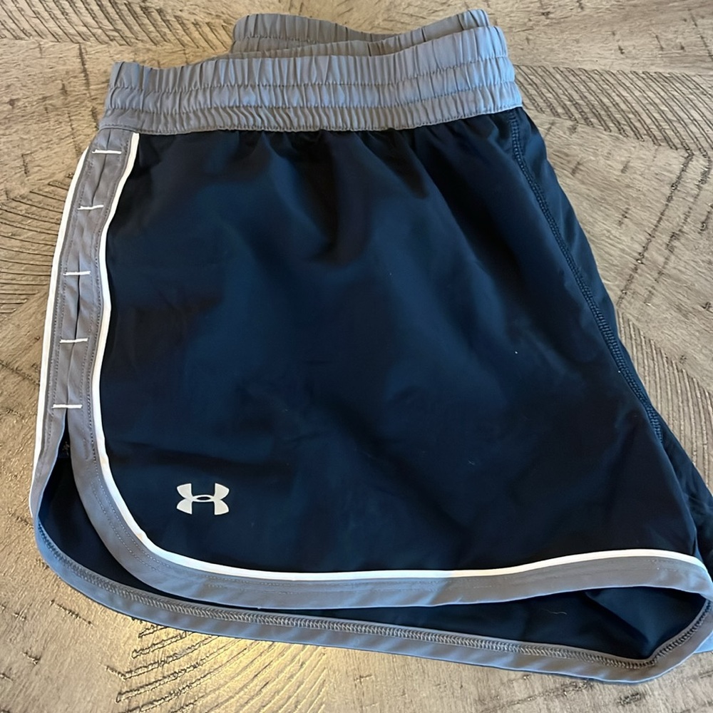Black and gray Under Armour shorts! - Picture 2 of 5